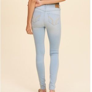 Hollister light wash super skinny jeans